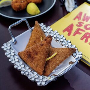 Vidhyas Giant Crumbed Samoosa